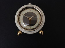 Vecchia Sveglia Junghans Nuova