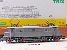 Locomotiva TRIX 22730 BR E 04