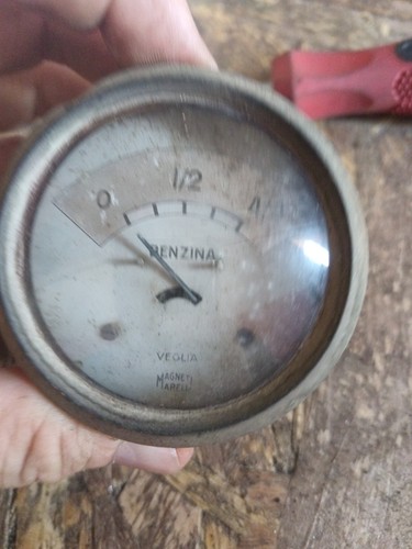 Strumento benzina fiat - strumento, ardita