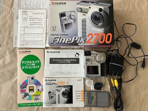 Fotocamera digitale compatta