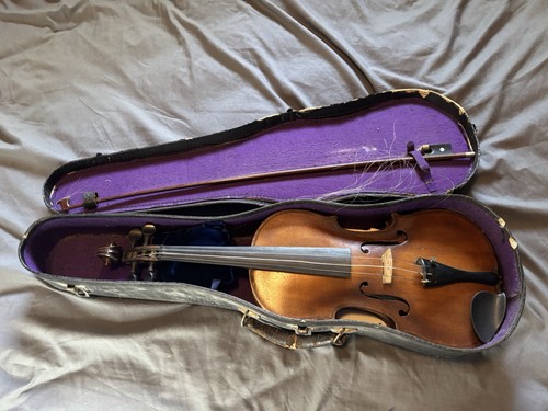 Vintage 1940s violin with - 1940s, case