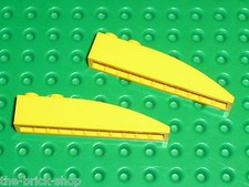 2 x LEGO yellow slope brick ref 42022 / set 4888 7746 8265 8143 4404 4513 6753