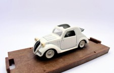 Modellino auto scala 1:43