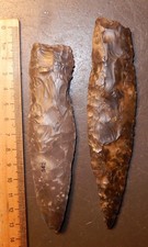 2 PUGNALI TIPO 1. CON BELLA