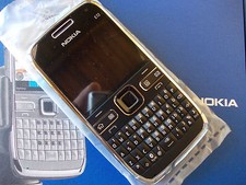 Telefono Cellulare NOKIA E72 NUOVO ORIGINALE