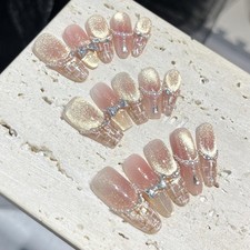 Unghie finte fatte a mano