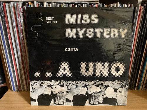 Miss mystery a uno - mystery,