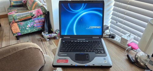 Compaq presario 2500 - compaq,