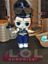 LOL Surprise Bambola Hairgoals Onda 2 Ragazzo Resistente Grande Fratello con Bicchiere