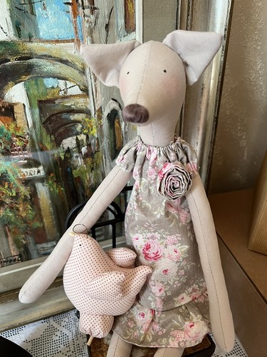 Tilda volpe gallina - volpe, gallina.