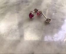 Orecchini Con Rubini E Diamanti In Oro Bianco 18 Kt 