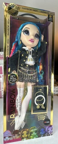 Box damage rainbow high - box,