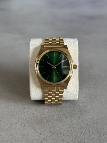 Nixon - etichette),