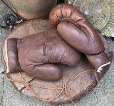 Coppia di guantoni da boxe in