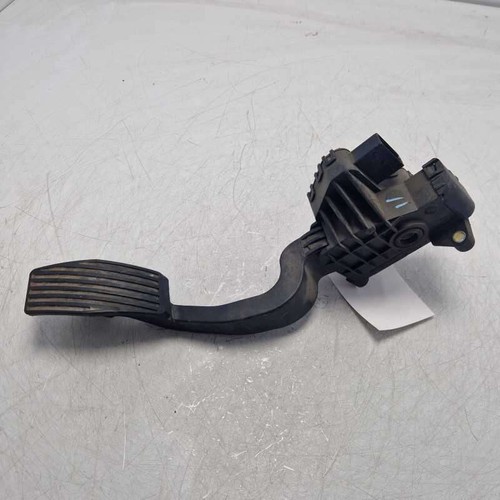55702020 pedale accelleratore
