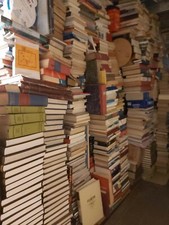 LIBRI DI TESTO DI SCUOLA USATI E NUOVI 9/10 KG. Circa. Di UN MAX DI 8/10  o +