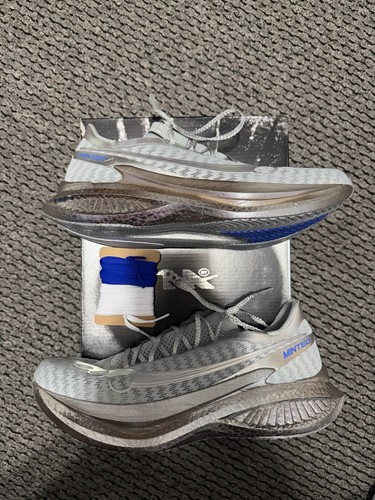 Come nuovo saucony endorfins - nuovo,