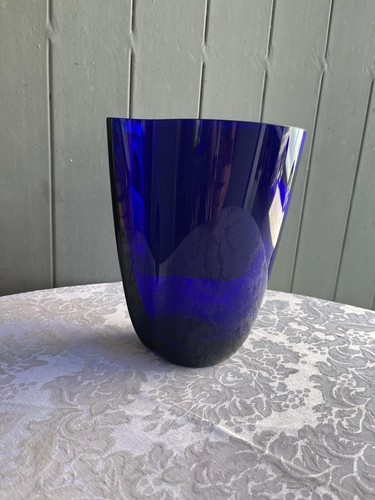 Vaso vetro blu royal - in,