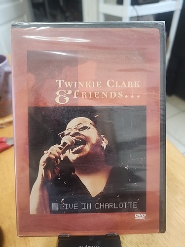 Twinkie clark friends live - &,