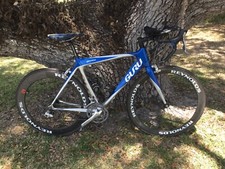 GURU Geneo Carbon Fiber Bike