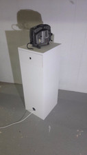 Media Plinth, Su
