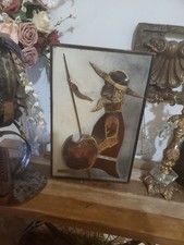 Scultura in rilievo di Don