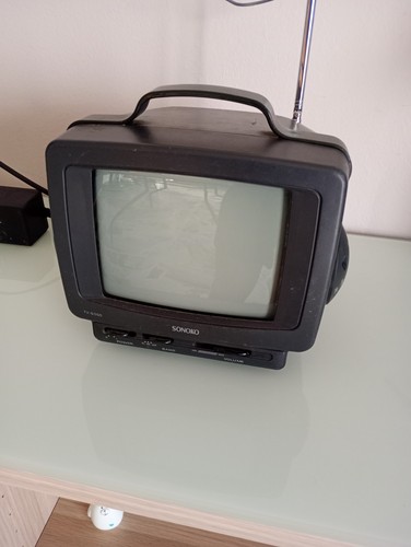 Televisore portatile vintage