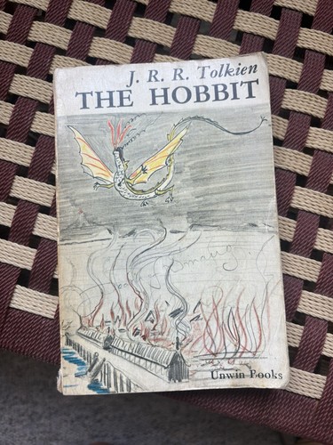 The hobbit tolkien - j.r.r.,