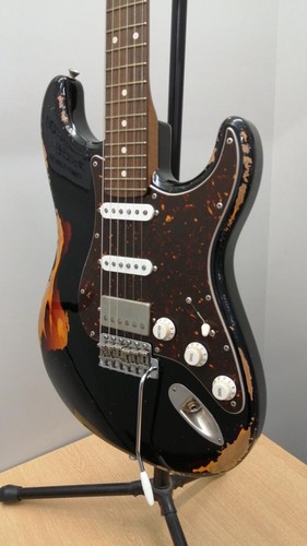 Chitarra elettrica classica