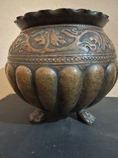 VECCHIO VASO CACHE POT IN