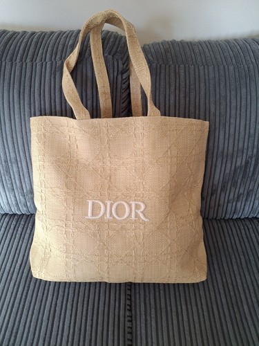 Dior beauty bag gwp vip - beauty,