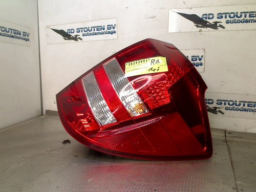 Right taillight kia - right,