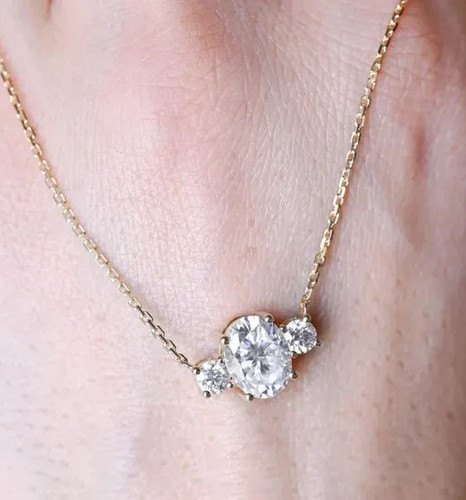 Collana ciondolo tre pietre