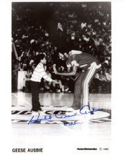 FOTO FIRMATA HUBERT OCHE AUSBIE 8x10 HARLEM GLOBETROTTERS LEGGENDA BECKETT BAS
