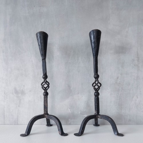 Coppia treppiede - di,