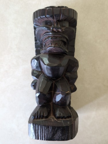 Totem tiki hawaiano - , in