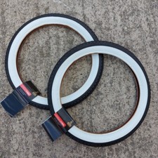 Coppia pneumatici da parete