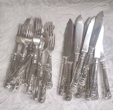 Antico Servizio Posate Pesce per 12 King Pattern Fish Cutlery Set 12 Persons