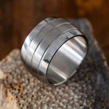 Anello largo in acciaio inox