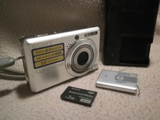 FOTOCAMERA DIGITALE VINTAGE SONY DSC-S780 8.1MP 3XZOOM BUONISSIME CONDIZIONI