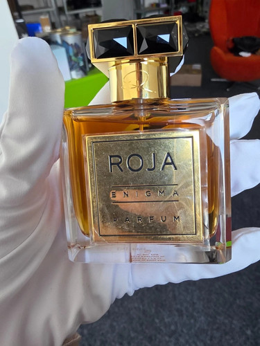 Roja dove enigma pour - roja,