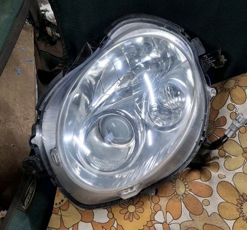 Faro proiettore lato