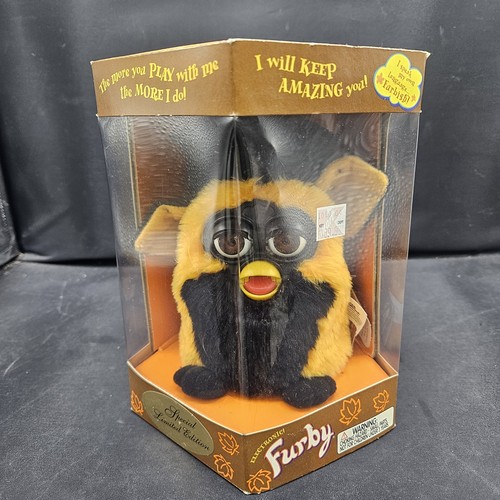 Furby autumn witch 1999 - furby,