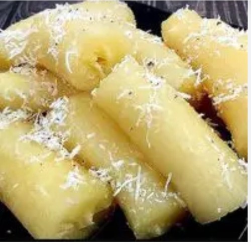 Organic sweet red cassava - cassava, yuca