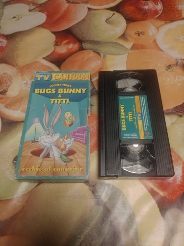 Looney tunes bugs - looney, e