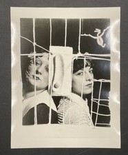 Man Ray Palais de quatre