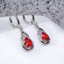 Orecchini donna attraenti