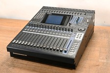 Yamaha DM1000 Console di mixaggio audio digitale 48 canali CG01TV2