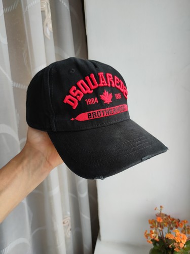 Cappello dsquared2 brotherhood - cappello,
