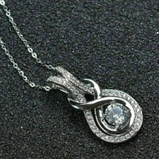 Collana con ciondolo nodo - , di